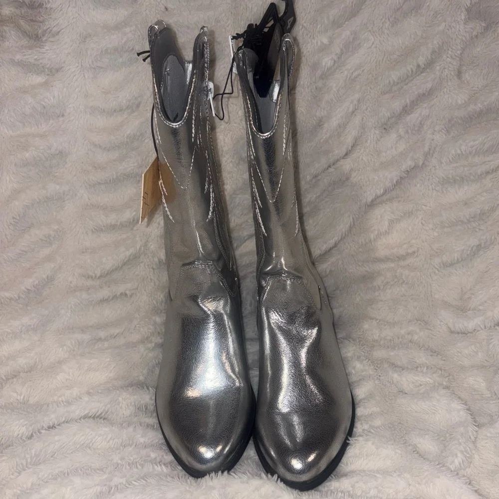 Madden NYC Big Girl size 4 Western cowboy boots - Picture 2 of 3